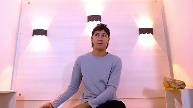 Jhojan twink online show from November 26, 2025, 12:05 pm