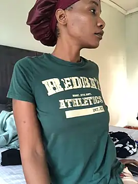 Miss  Mandy online show from April 14, 2026, 2:44 pm