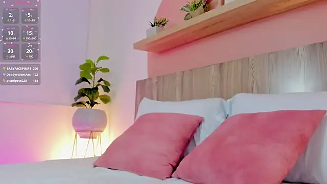 nina blake online show from November 21, 2025, 8:02 am