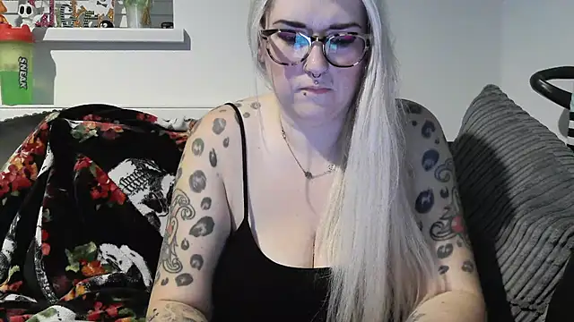 Sizzling Indie36 online show from October 31, 2025, 1:02 am