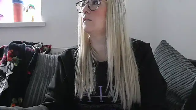 Sizzling Indie36 online show from November 20, 2025, 2:40 pm