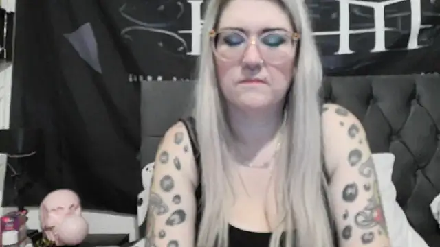 Sizzling Indie36 online show from December 18, 2025, 12:49 am