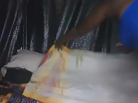 spicybootie online show from March 17, 2025, 1:39 pm
