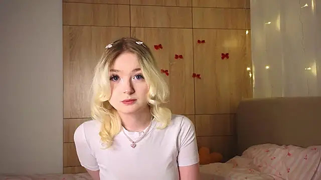 Snapshot of minigirl chatting on February 15, 2026, 4:06 pm minigirl online show from February 15, 2026, 4:06 pm