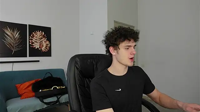 Brad Holloway online show from April 5, 2026, 2:02 pm