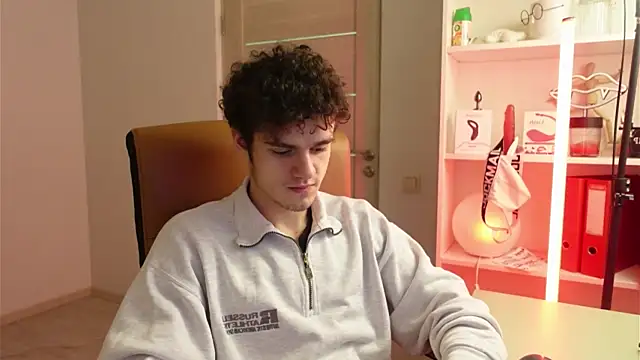 Brad Holloway online show from December 4, 2025, 3:11 pm