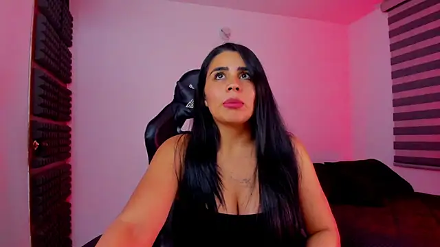 hannarusso online show from February 6, 2026, 11:56 pm