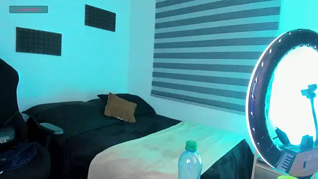 hannarusso online show from May 16, 2026, 12:09 am