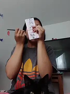 Emilybutterfly1 online show from October 24, 2025, 5:01 pm