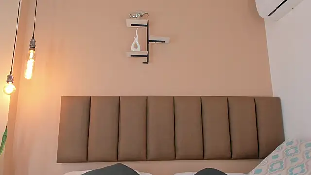 honeygray02 online show from October 7, 2025, 12:17 pm