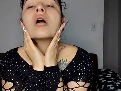 LilithAndKai online show from November 27, 2025, 8:31 pm