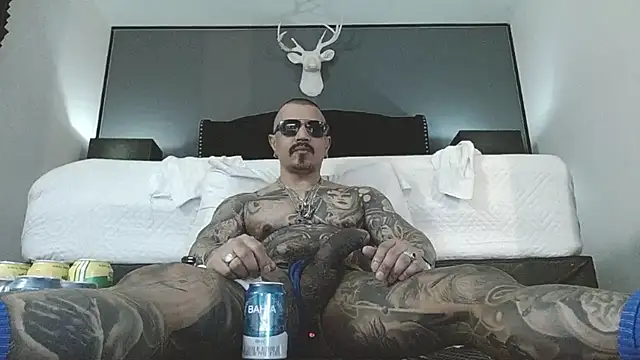 danilog515 online show from April 12, 2026, 1:20 am