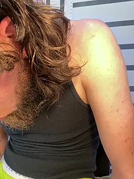 bwcizThrobbing online show from April 10, 2026, 9:16 am