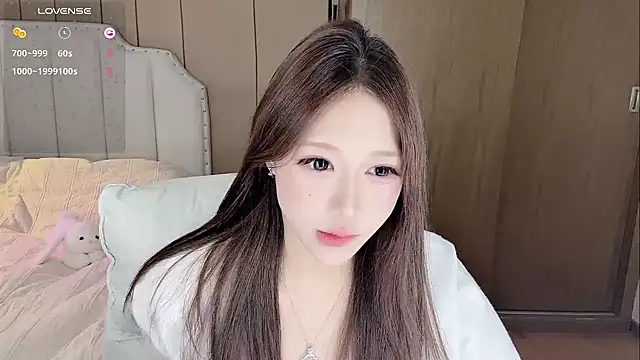 -monica-tina- online show from December 4, 2025, 9:08 am