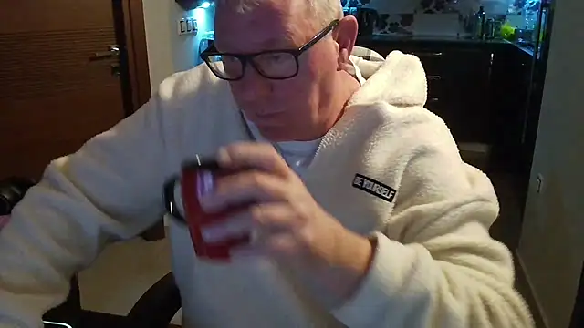 Snapshot of JamesBauer chatting on February 21, 2026, 4:47 am JamesBauer online show from February 21, 2026, 4:47 am