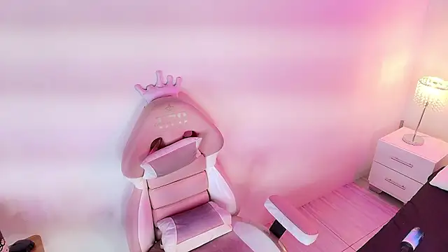 Lia adamsss online show from February 1, 2026, 3:54 pm