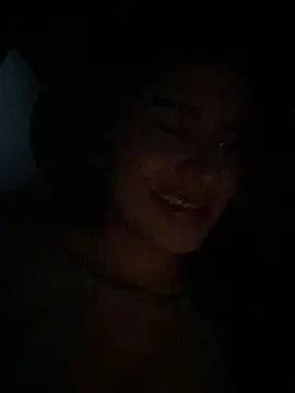 andrea gomes  online show from May 29, 2026, 8:53 am