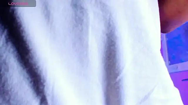 The Hot Ts Dolls online show from April 8, 2026, 2:07 pm