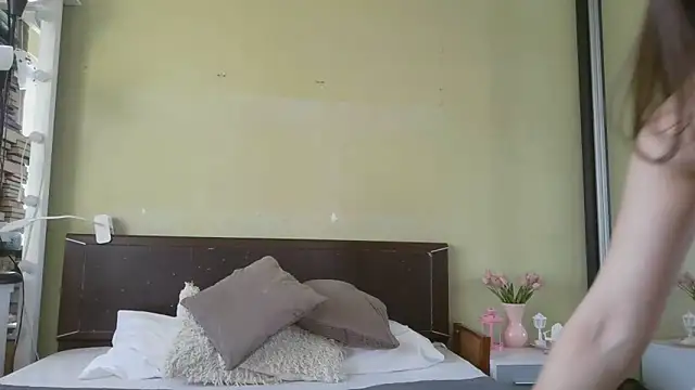 Angelika Ann online show from March 1, 2026, 8:03 am