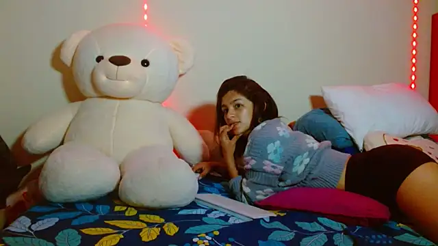 Snapshot of meganxox25 chatting on October 29, 2025, 2:10 am meganxox25 online show from October 29, 2025, 2:10 am