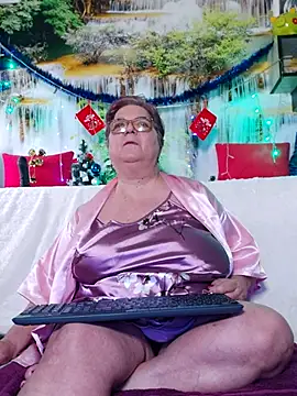 QueenPammy1 online show from December 3, 2025, 7:41 am