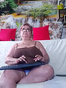 QueenPammy1 online show from September 13, 2025, 6:46 am