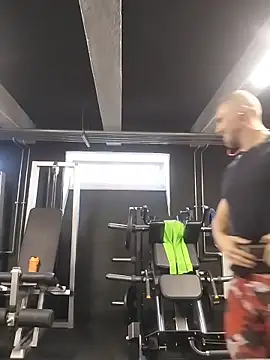 trainwithme online show from November 7, 2025, 11:48 am