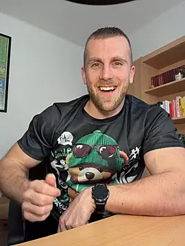 trainwithme online show from March 20, 2026, 9:32 am