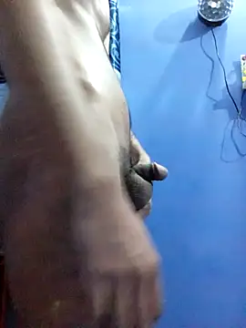 rickyxxxvvv online show from November 10, 2025, 12:32 pm