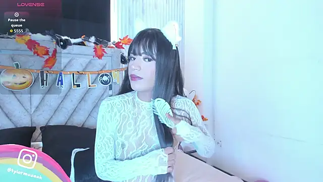 Taylor Harveey online show from October 25, 2025, 9:04 pm