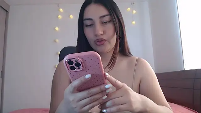 nalafoster online show from March 25, 2026, 3:11 pm