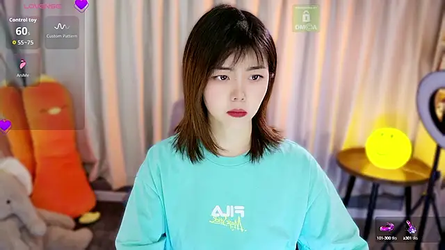 Snapshot of BlushDoll chatting on September 24, 2025, 1:28 pm BlushDoll online show from September 24, 2025, 1:28 pm