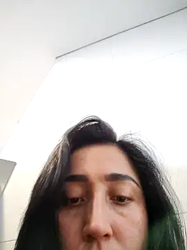 Elowyn online show from March 31, 2026, 9:50 pm