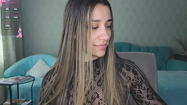 hot ass 18 online show from April 15, 2026, 5:02 am