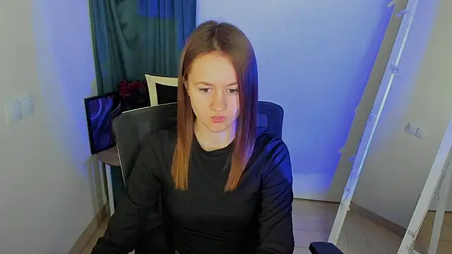 Catherine e online show from October 27, 2025, 7:37 pm