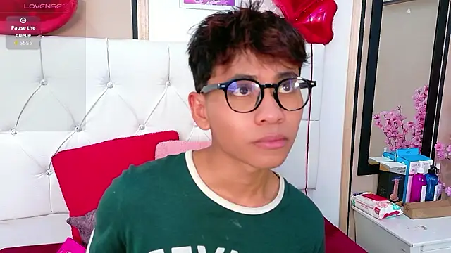 Ethan Westt online show from March 9, 2026, 8:23 pm