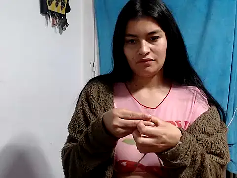 Snapshot of AlanaHotxx chatting on November 20, 2025, 6:58 am AlanaHotxx online show from November 20, 2025, 6:58 am