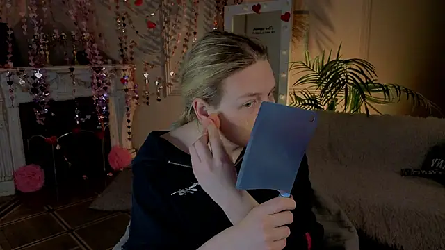 Jes Solar online show from February 22, 2026, 10:55 pm