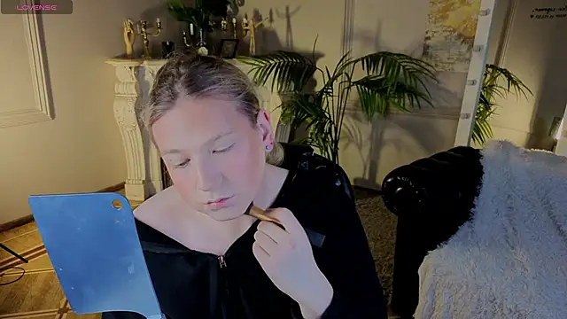 Snapshot of Jes_Solar chatting on November 9, 2025, 9:41 pm Jes Solar online show from November 9, 2025, 9:41 pm