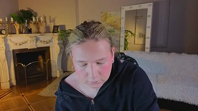 Snapshot of Jes_Solar chatting on October 6, 2025, 12:06 pm Jes Solar online show from October 6, 2025, 12:06 pm