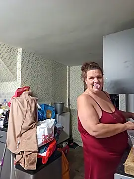 MissQueenBeex online show from November 30, 2025, 3:57 pm