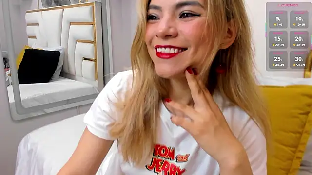 Snapshot of NalaRosse chatting on February 4, 2026, 3:01 am NalaRosse online show from February 4, 2026, 3:01 am