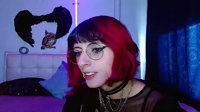 goth minerva online show from October 5, 2025, 1:35 pm