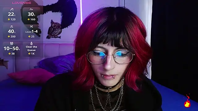 goth minerva online show from October 7, 2025, 1:56 pm