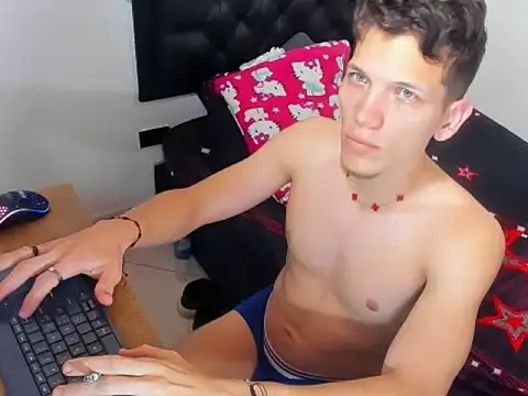 kevinkewman online show from December 14, 2025, 10:32 am