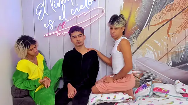 Meneaterss online show from October 5, 2025, 11:12 am
