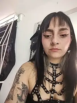 Snapshot of KARINNA__RAVEN chatting on May 29, 2026, 6:03 pm KARINNA RAVEN online show from May 29, 2026, 6:03 pm