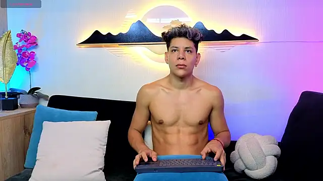 Almiboys online show from March 19, 2026, 4:23 am