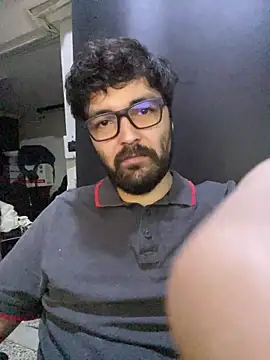 Freakydrag online show from November 16, 2025, 4:17 am