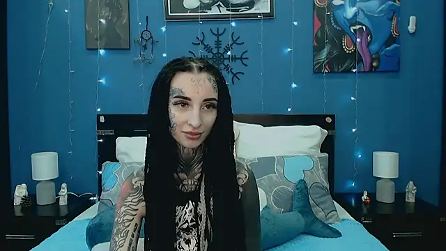 Snapshot of Velvetbat chatting on June 26, 2026, 7:36 am Velvetbat online show from June 26, 2026, 7:36 am